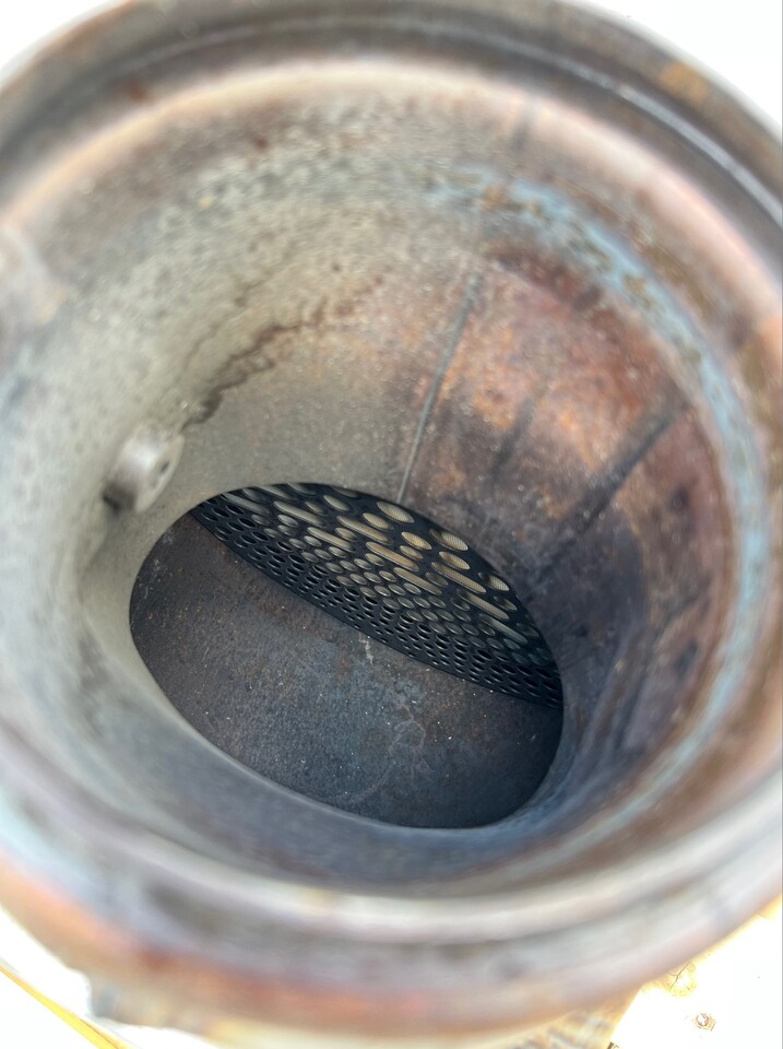 John Deere Katalizator DZ100798 - Fahrzeugkatalysator für Landmaschine: das Bild 4 John Deere Katalizator DZ100798 - Fahrzeugkatalysator für Landmaschine: das Bild 4