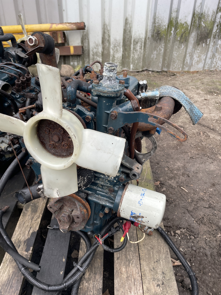 Kubota D722 - silniki kompletne - Motor für Landmaschine: das Bild 5 Kubota D722 - silniki kompletne - Motor für Landmaschine: das Bild 5