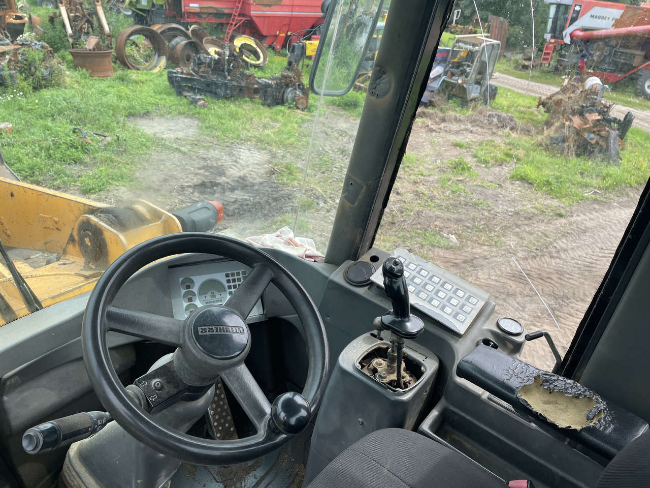 Liebherr L544 - na części - most kabina skrzynia biegów silnik - Getriebe für Landmaschine: das Bild 5 Liebherr L544 - na części - most kabina skrzynia biegów silnik - Getriebe für Landmaschine: das Bild 5