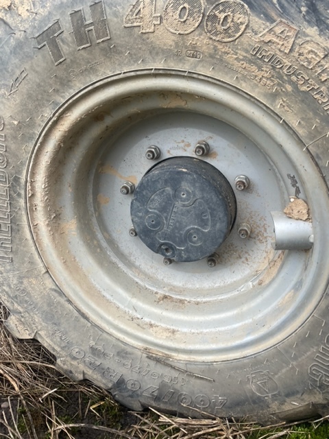 Manitou deutz fahr Agrovector felgi 20 cali - Felge für Landmaschine: das Bild 1 Manitou deutz fahr Agrovector felgi 20 cali - Felge für Landmaschine: das Bild 1