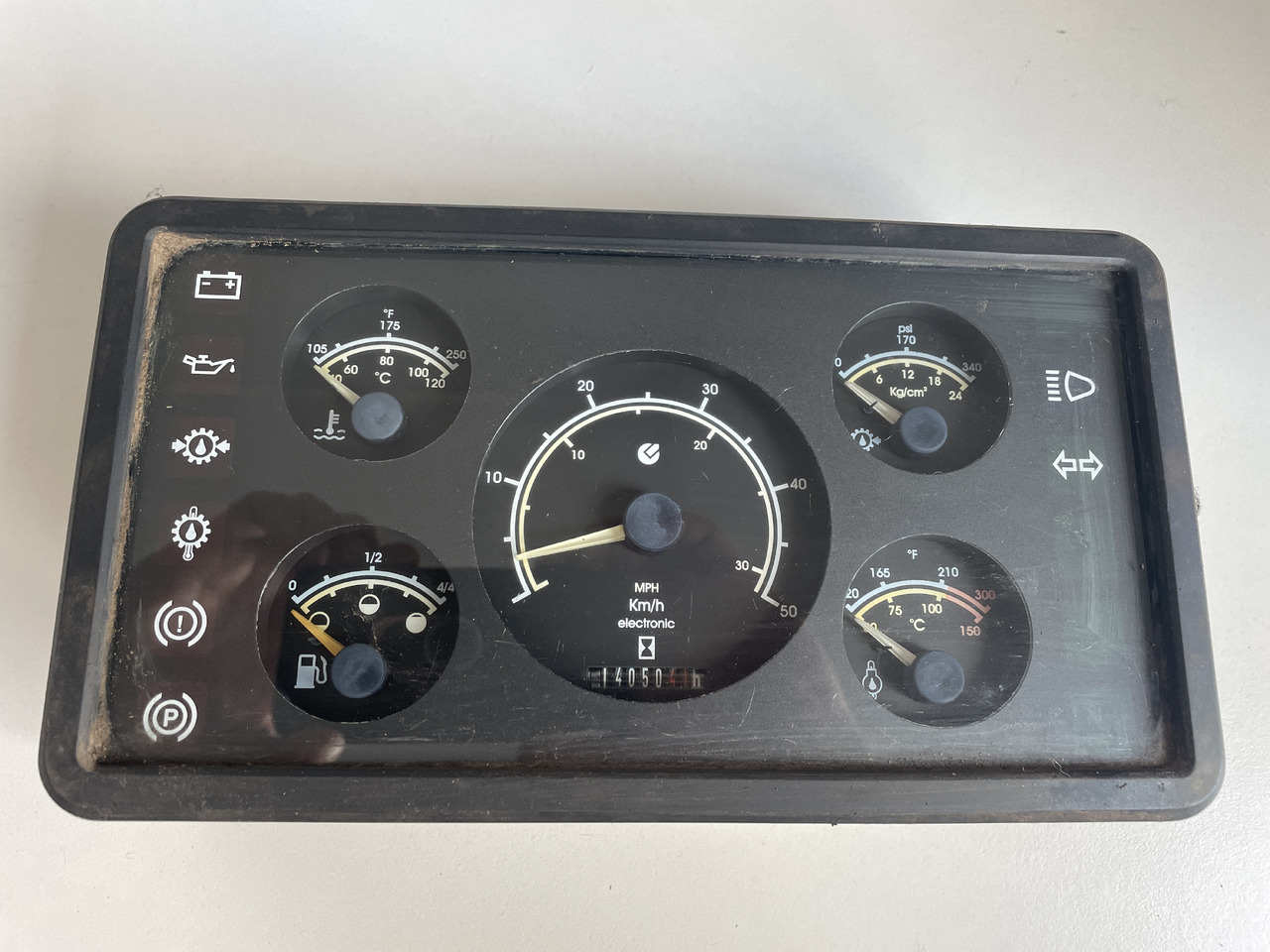 Matbro TS260 TS280 - licznik zegary - Armaturenbrett für Flurförderzeug: das Bild 1 Matbro TS260 TS280 - licznik zegary - Armaturenbrett für Flurförderzeug: das Bild 1