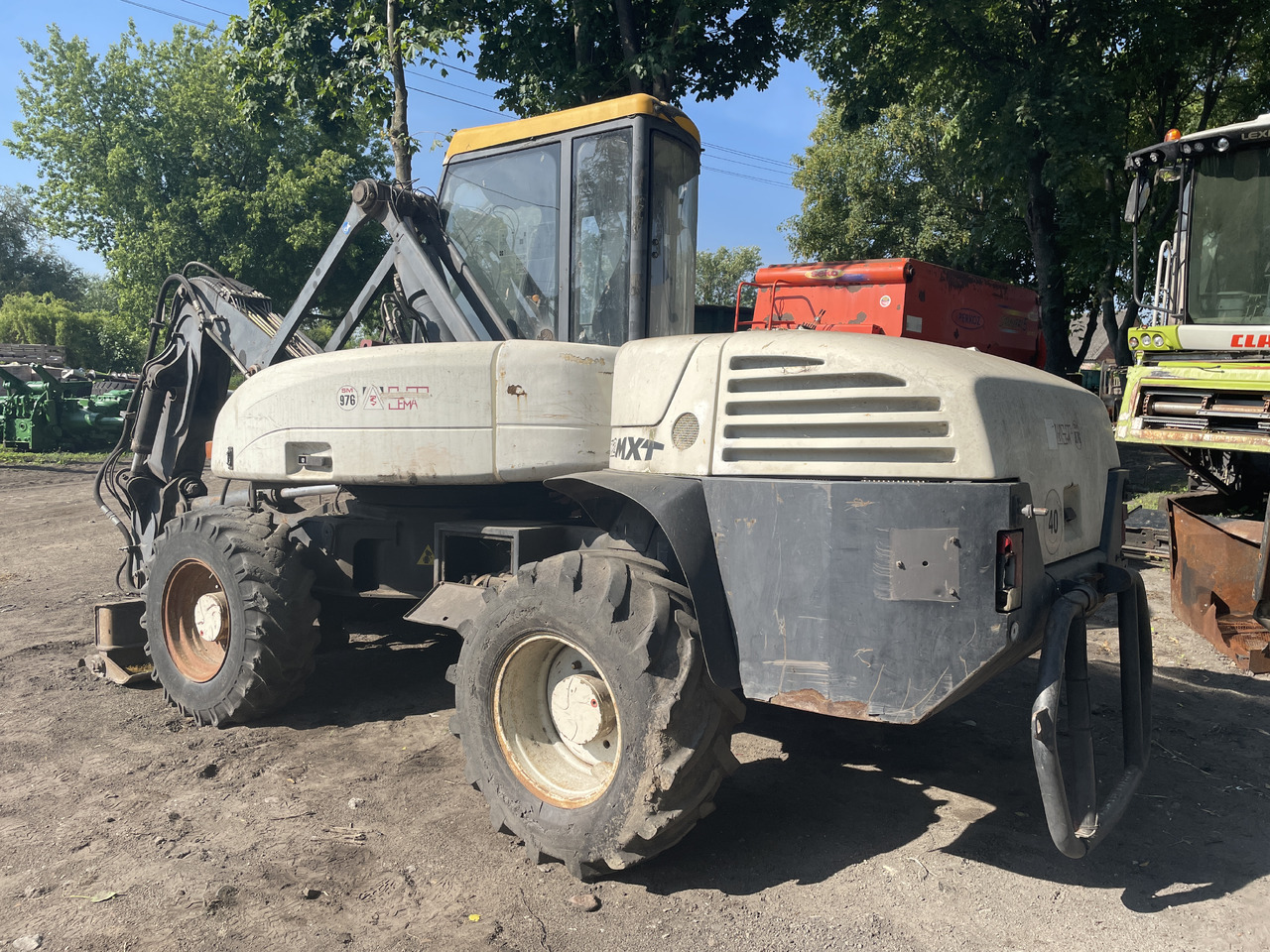 Mecalac 12MXT 12 MXT - części - mosty siłowniki koła zwolnica skrzynia BRAK KABINY! - Fahrantrieb für Landmaschine: das Bild 1 Mecalac 12MXT 12 MXT - części - mosty siłowniki koła zwolnica skrzynia BRAK KABINY! - Fahrantrieb für Landmaschine: das Bild 1