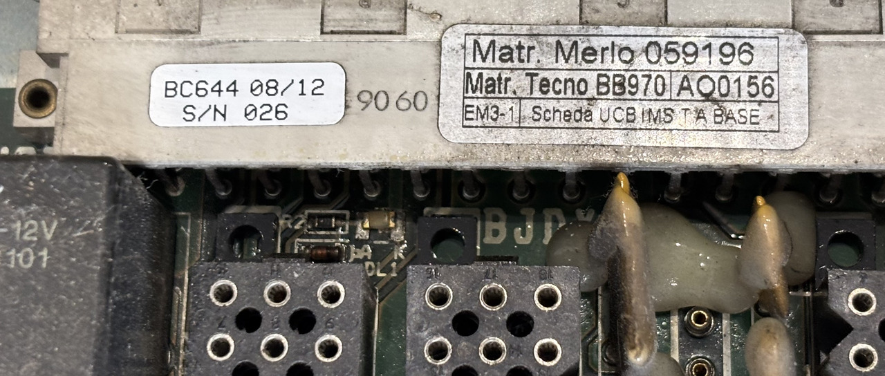 Merlo 059196 Kontroler Płyta Elektroniczna ECU MUGS UGS SGB Sterownik Bezpiecznik - Steuergerät für Landmaschine: das Bild 2 Merlo 059196 Kontroler Płyta Elektroniczna ECU MUGS UGS SGB Sterownik Bezpiecznik - Steuergerät für Landmaschine: das Bild 2