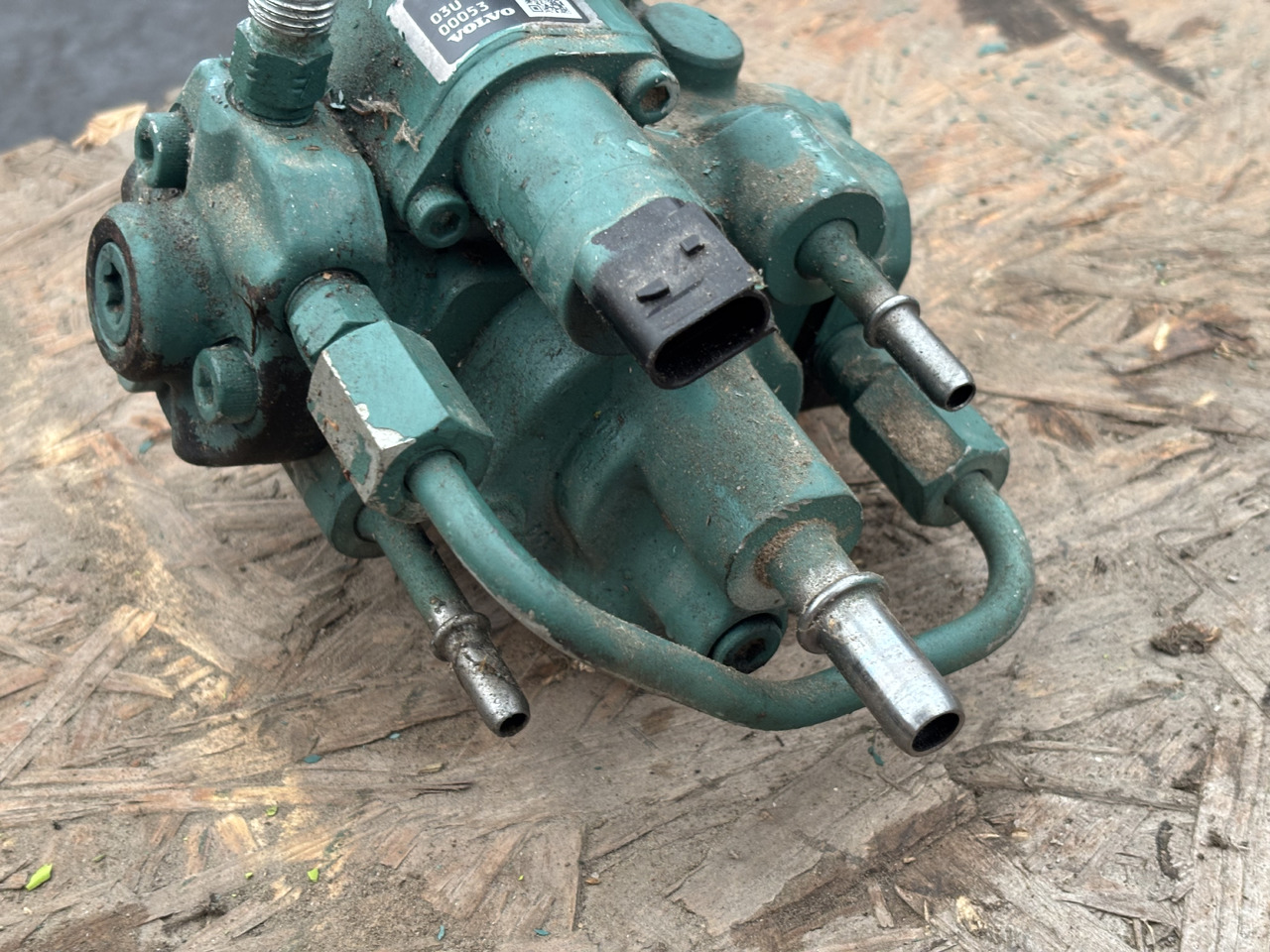 VOLVO Pompa wysokiego ciśnienia 22208234 - Kraftstoffpumpe für LKW: das Bild 4 VOLVO Pompa wysokiego ciśnienia 22208234 - Kraftstoffpumpe für LKW: das Bild 4