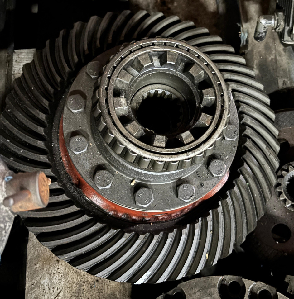 Zetor Forterra Mechanizm Różnicowy 15/48 - Differenzial Getriebe für Landmaschine: das Bild 1 Zetor Forterra Mechanizm Różnicowy 15/48 - Differenzial Getriebe für Landmaschine: das Bild 1