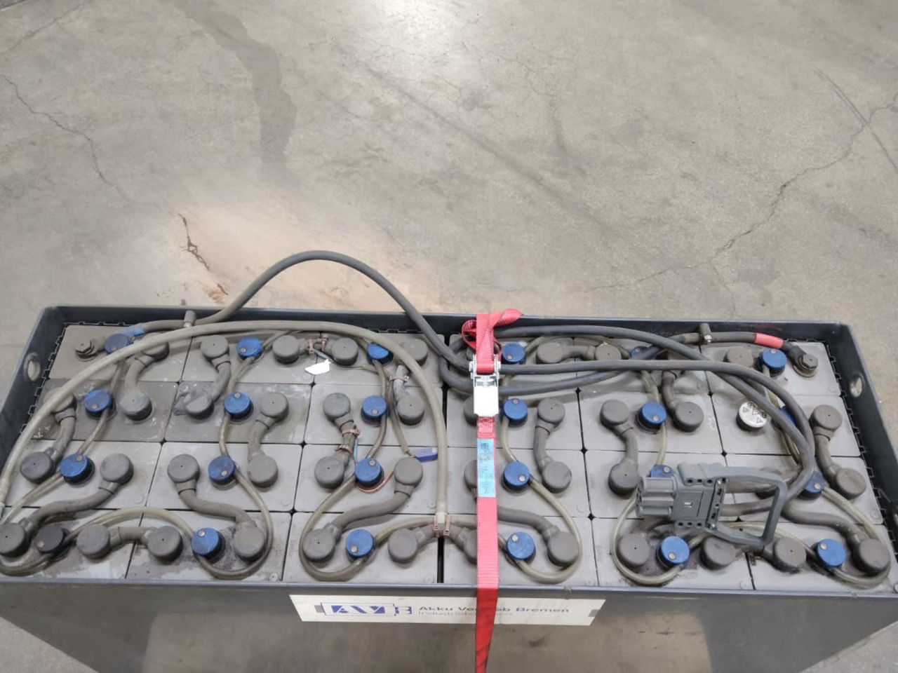 AVB 48V 775Ah - Batterie für Flurförderzeug: das Bild 4 AVB 48V 775Ah - Batterie für Flurförderzeug: das Bild 4