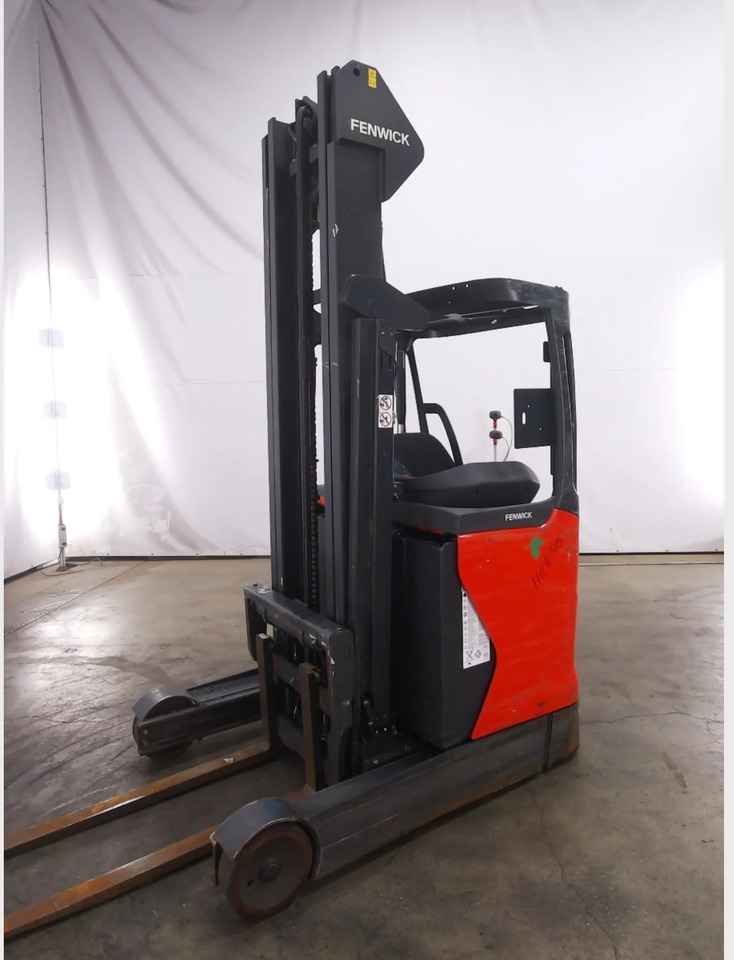 Linde R14 - Schubmaststapler: das Bild 1 Linde R14 - Schubmaststapler: das Bild 1
