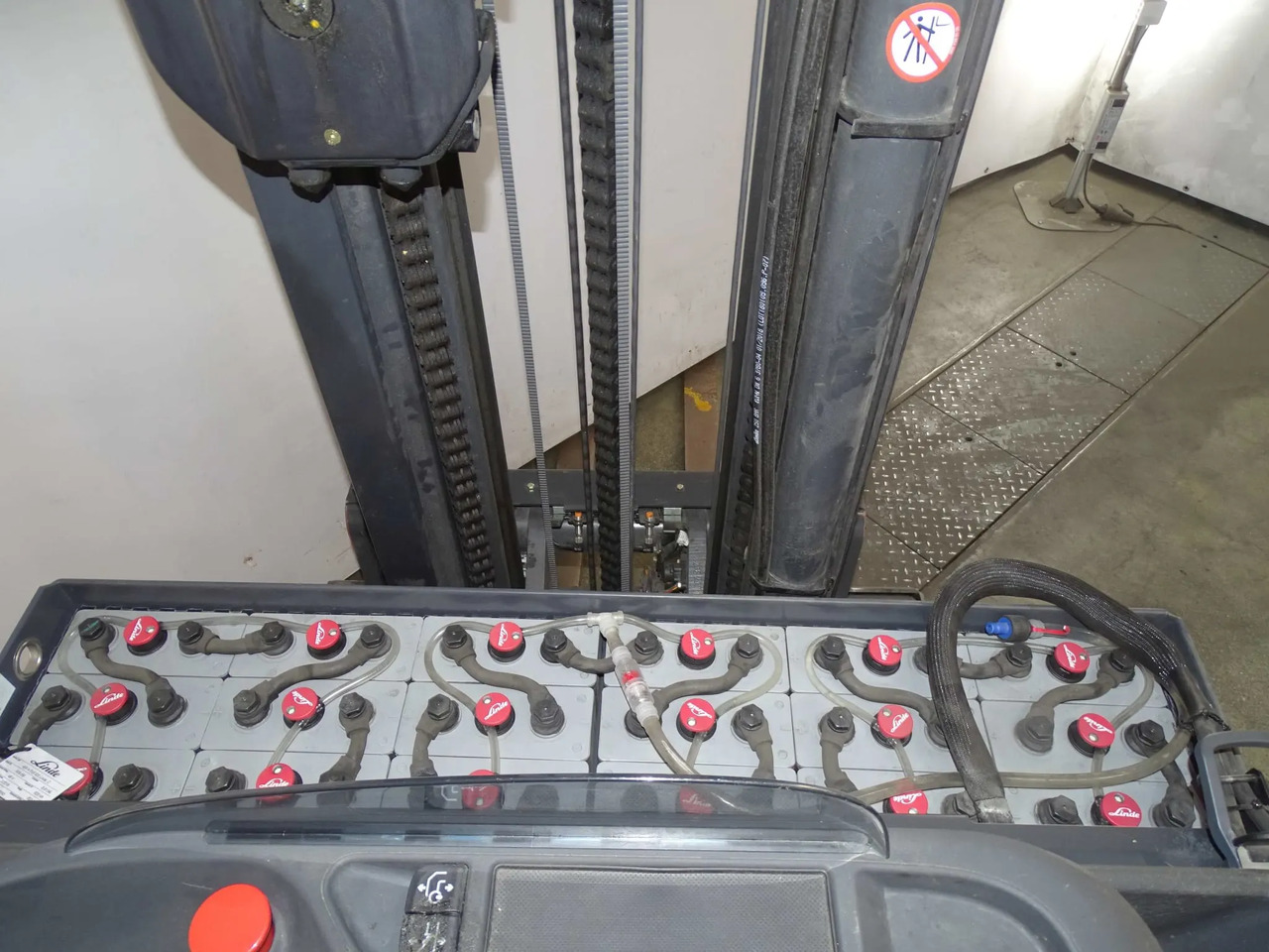 Linde R14HD-01 - Schubmaststapler: das Bild 5 Linde R14HD-01 - Schubmaststapler: das Bild 5