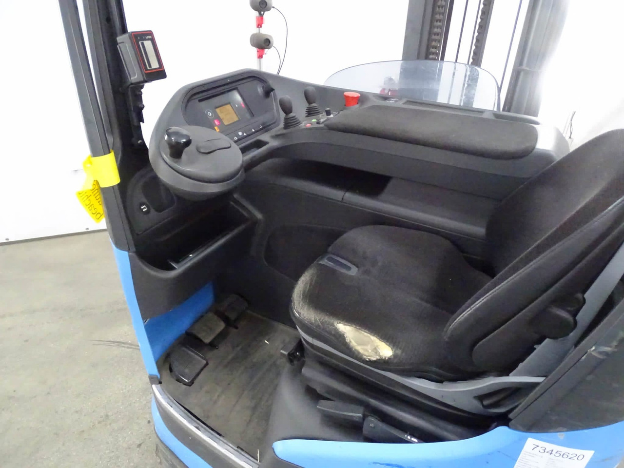Linde R16HD-01 - Schubmaststapler: das Bild 5 Linde R16HD-01 - Schubmaststapler: das Bild 5