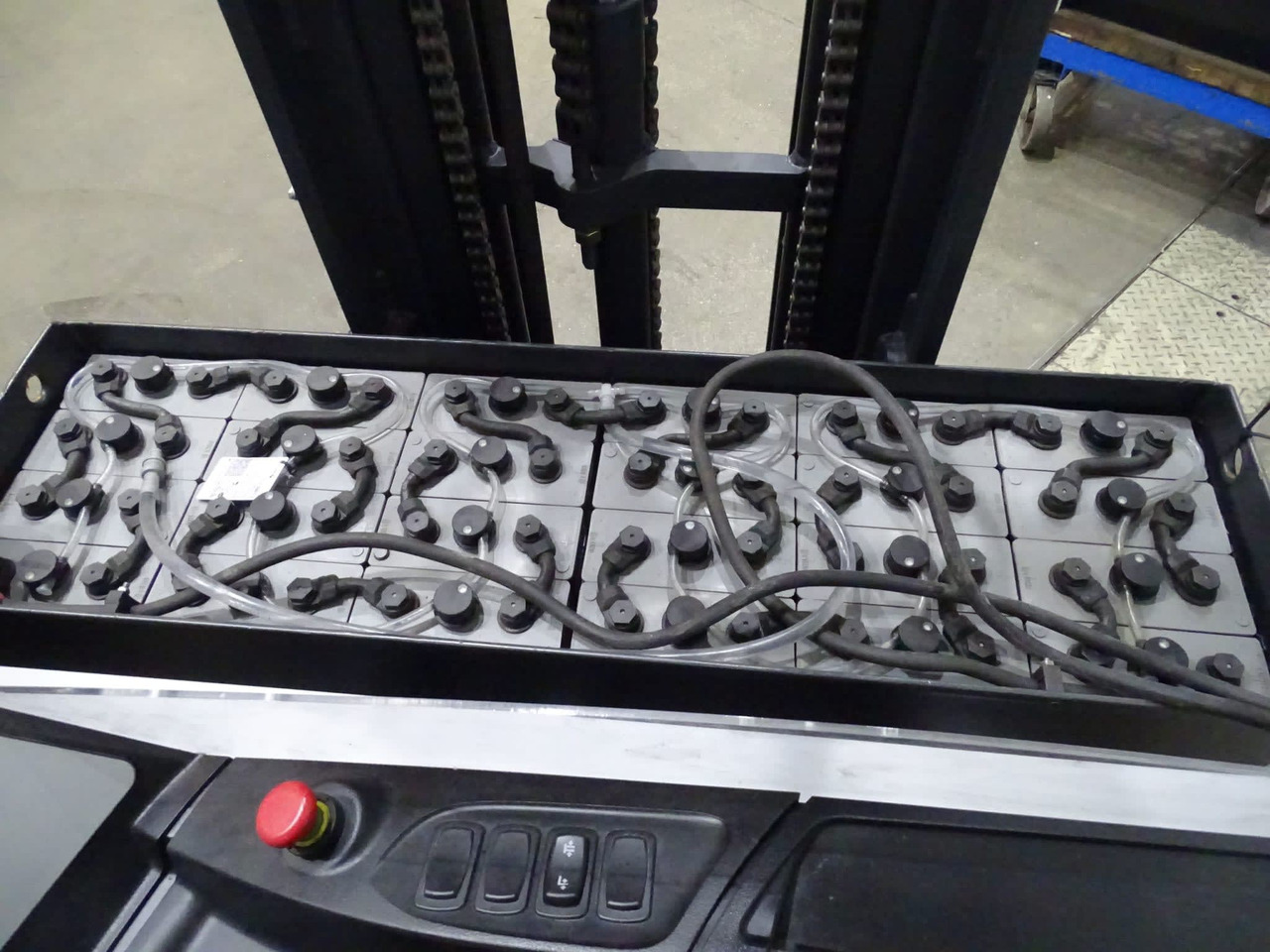 STILL FM-X17 - Schubmaststapler: das Bild 4 STILL FM-X17 - Schubmaststapler: das Bild 4