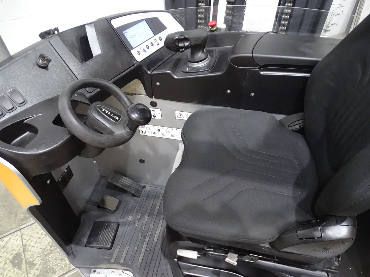 STILL FM-X17 - Schubmaststapler: das Bild 3 STILL FM-X17 - Schubmaststapler: das Bild 3