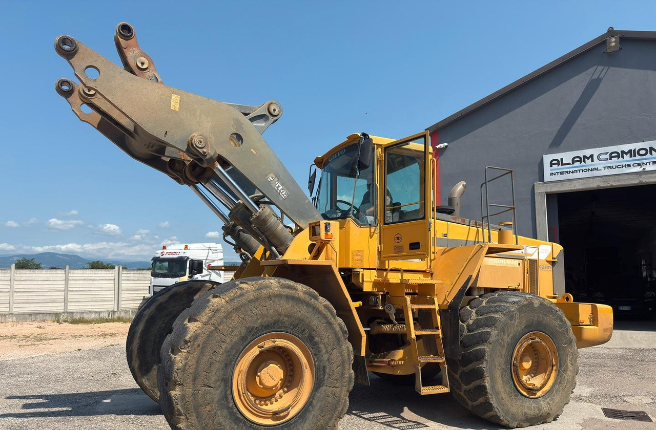 Pala gommata Volvo L 220 - Radlader: das Bild 2 Pala gommata Volvo L 220 - Radlader: das Bild 2