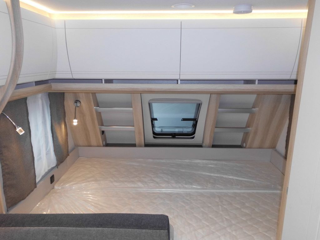 Wohnwagen Hobby De Luxe 490 KMF 2026 GARAGE AUTARK 1800kg.+++: das Bild 11 Wohnwagen Hobby De Luxe 490 KMF 2026 GARAGE AUTARK 1800kg.+++: das Bild 11