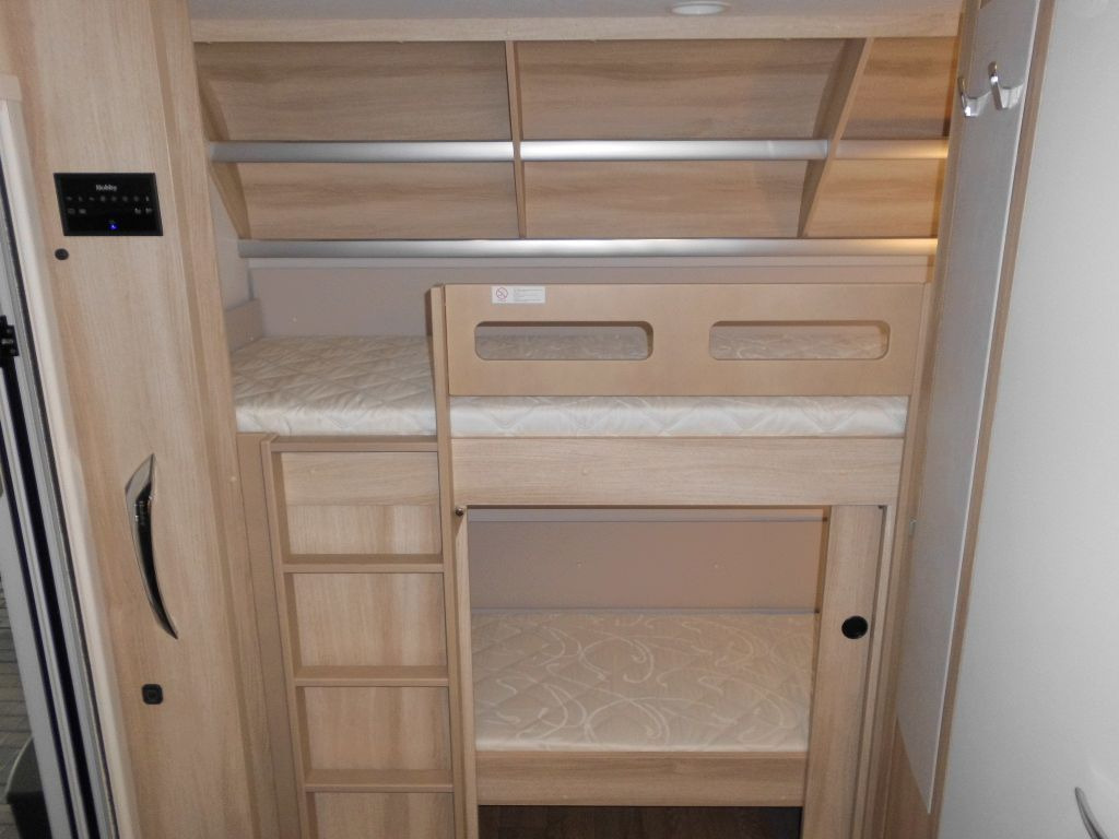 Wohnwagen Hobby De Luxe 490 KMF 2026 GARAGE AUTARK 1800kg.+++: das Bild 13 Wohnwagen Hobby De Luxe 490 KMF 2026 GARAGE AUTARK 1800kg.+++: das Bild 13