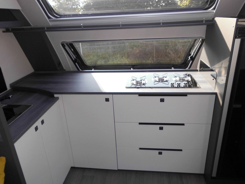 Wohnwagen neu kaufen Hobby Maxia 660 WQM Klima Markise 2200kg: das Bild 11