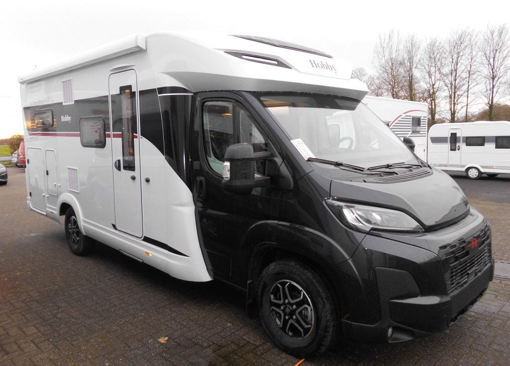 Hobby PRESTIGE T 710 GE 2026 180PS Autom. Voll LED +++ - Teilintegriertes Wohnmobil: das Bild 1 Hobby PRESTIGE T 710 GE 2026 180PS Autom. Voll LED +++ - Teilintegriertes Wohnmobil: das Bild 1
