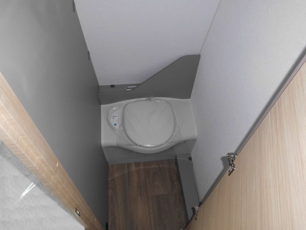 Wohnwagen Next NEXT 380 Neuheit # Alle Pakete #: das Bild 15