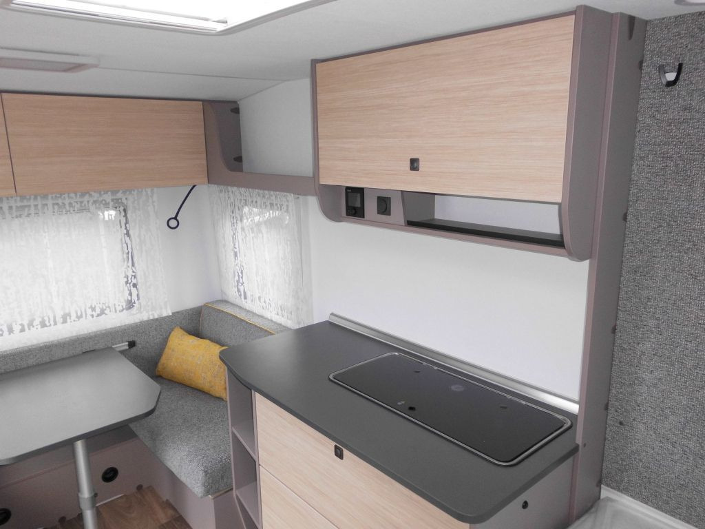 Wohnwagen Next NEXT 380 Neuheit # Alle Pakete #: das Bild 8