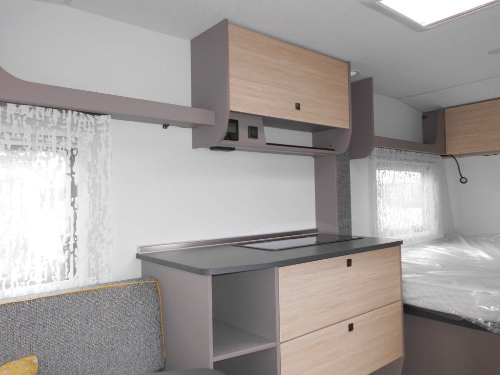 Wohnwagen Next NEXT 380 Neuheit # Alle Pakete #: das Bild 10