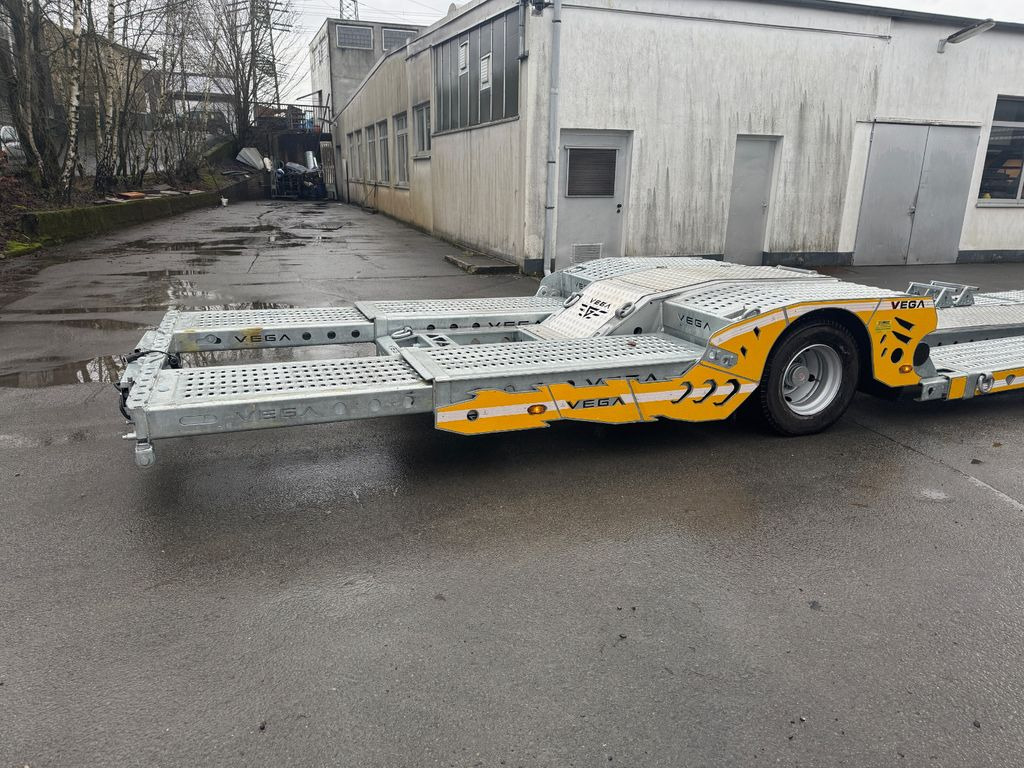 Vega One SOFORT LIEFERBAR Vega One sofort verfügbar ab Remscheid - Autotransporter Auflieger: das Bild 3 Vega One SOFORT LIEFERBAR Vega One sofort verfügbar ab Remscheid - Autotransporter Auflieger: das Bild 3