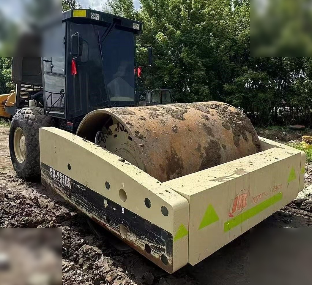 2022 INGERSOLL-RAND SD251DX - Walzenzug: das Bild 1 2022 INGERSOLL-RAND SD251DX - Walzenzug: das Bild 1