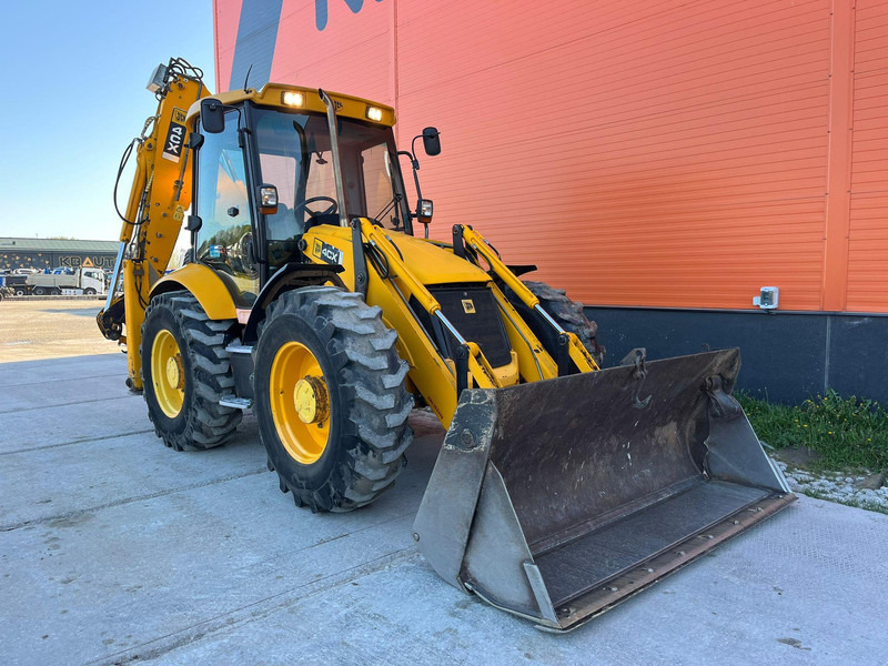 JCB 4 CX 4x4 - Baggerlader: das Bild 4 JCB 4 CX 4x4 - Baggerlader: das Bild 4