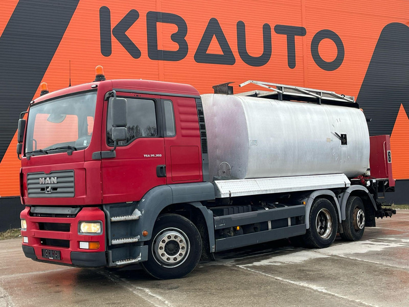 MAN TGA 26.360 6X2 Schäfer SRH 10000 / 3105 hours - Tankwagen: das Bild 1 MAN TGA 26.360 6X2 Schäfer SRH 10000 / 3105 hours - Tankwagen: das Bild 1