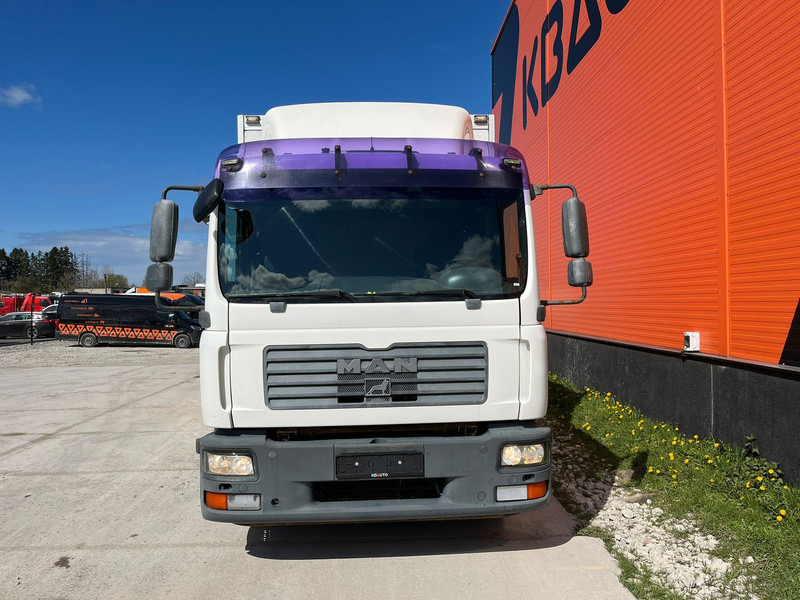 MAN TGL 12.240 4x2 BOX L=6812 mm - Koffer LKW: das Bild 2 MAN TGL 12.240 4x2 BOX L=6812 mm - Koffer LKW: das Bild 2