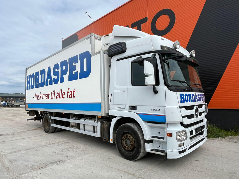 Mercedes-Benz Actros 1832 4x2 SUPRA 850 Mt / BOX L=8226 mm - Kühlkoffer LKW: das Bild 4 Mercedes-Benz Actros 1832 4x2 SUPRA 850 Mt / BOX L=8226 mm - Kühlkoffer LKW: das Bild 4