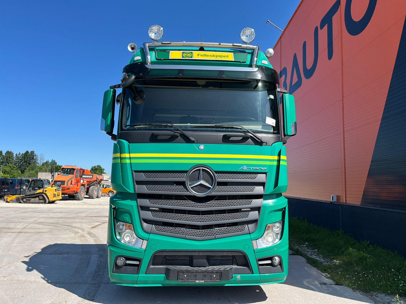 Mercedes-Benz Actros 3563 8x4*4 RETARDER / CHASSIS L=7358 mm - Fahrgestell LKW: das Bild 2 Mercedes-Benz Actros 3563 8x4*4 RETARDER / CHASSIS L=7358 mm - Fahrgestell LKW: das Bild 2