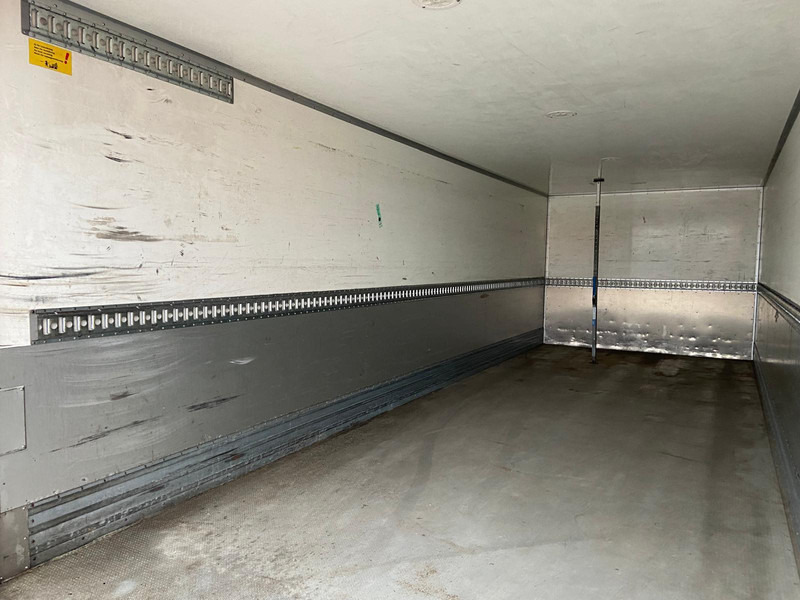Koffer LKW Mercedes-Benz Antos 1827 4x2 BOX L=7538 mm: das Bild 12
