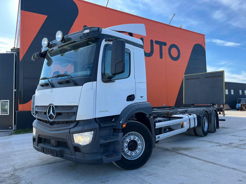 Mercedes-Benz Antos 2535 6x2*4 FOR SALE AS CHASSIS L=7788 mm - Fahrgestell LKW: das Bild 2 Mercedes-Benz Antos 2535 6x2*4 FOR SALE AS CHASSIS L=7788 mm - Fahrgestell LKW: das Bild 2