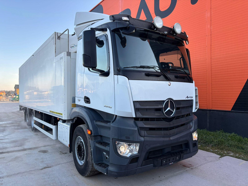 Mercedes-Benz Antos 2545 6x2*4 SUPRA 850 / BOX L=9489 mm / LOW MILEAGE ! - Kühlkoffer LKW: das Bild 3 Mercedes-Benz Antos 2545 6x2*4 SUPRA 850 / BOX L=9489 mm / LOW MILEAGE ! - Kühlkoffer LKW: das Bild 3