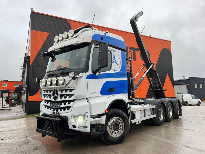 Mercedes-Benz Arocs 3253 8x4*4 JOAB L 24 ton / L=5750 mm / SNOW PLOW EQUIPMENT - Abrollkipper: das Bild 2 Mercedes-Benz Arocs 3253 8x4*4 JOAB L 24 ton / L=5750 mm / SNOW PLOW EQUIPMENT - Abrollkipper: das Bild 2