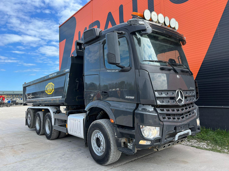 Mercedes-Benz Arocs 3258 8x4*4 BOX L=6014 mm - Kipper: das Bild 4 Mercedes-Benz Arocs 3258 8x4*4 BOX L=6014 mm - Kipper: das Bild 4