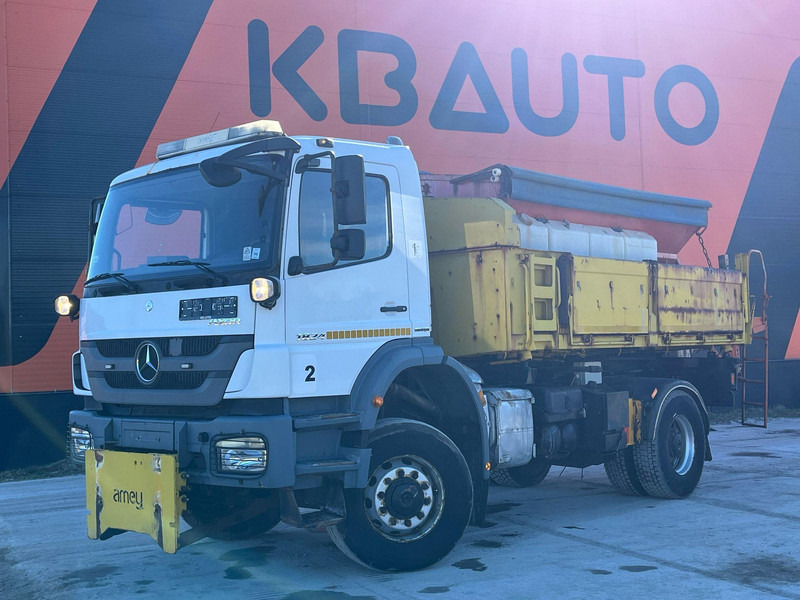 Mercedes-Benz Axor 1824 4x4 POSSIBLE TO BUY WITH SPREADER & FRONT PLOW - Kipper: das Bild 1 Mercedes-Benz Axor 1824 4x4 POSSIBLE TO BUY WITH SPREADER & FRONT PLOW - Kipper: das Bild 1