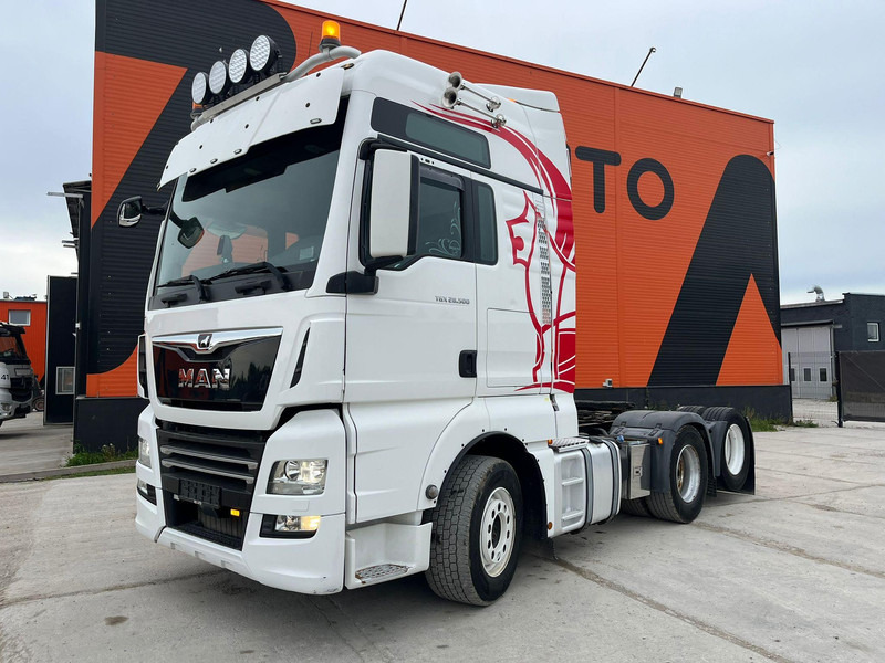 MAN TGX 28.500 6x2 XXL CAB / PTO / INTARDER / DOUBLE BOGIE - Sattelzugmaschine: das Bild 2 MAN TGX 28.500 6x2 XXL CAB / PTO / INTARDER / DOUBLE BOGIE - Sattelzugmaschine: das Bild 2