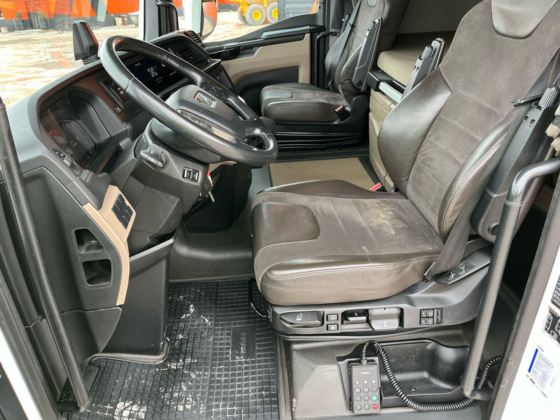 MAN TGX 28.510 6x2 TWIN BED GX CAB / INTARDER / DOUBLE BOGIE – Leasing MAN TGX 28.510 6x2 TWIN BED GX CAB / INTARDER / DOUBLE BOGIE: das Bild 20 MAN TGX 28.510 6x2 TWIN BED GX CAB / INTARDER / DOUBLE BOGIE – Leasing MAN TGX 28.510 6x2 TWIN BED GX CAB / INTARDER / DOUBLE BOGIE: das Bild 20