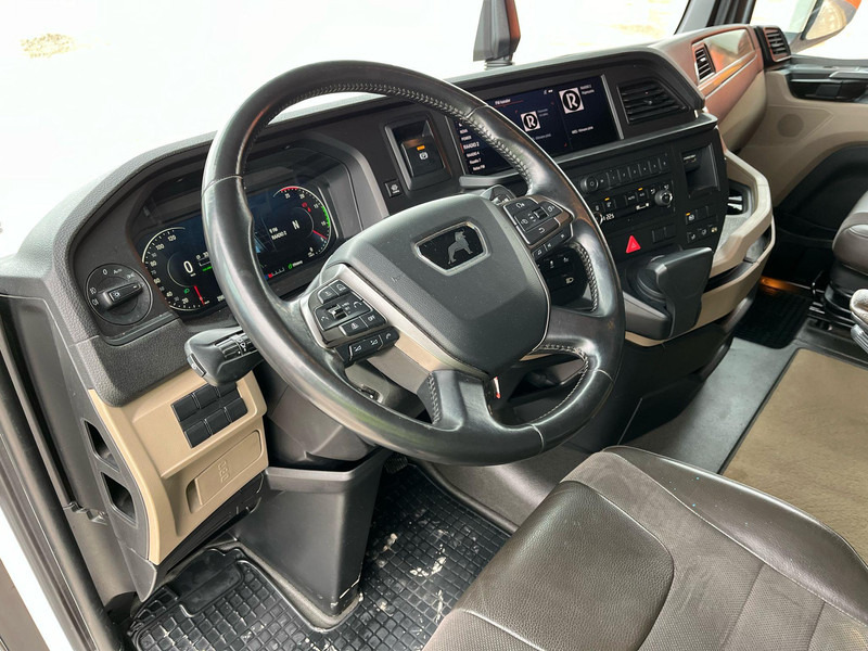 MAN TGX 28.510 6x2 TWIN BED GX CAB / INTARDER / DOUBLE BOGIE – Leasing MAN TGX 28.510 6x2 TWIN BED GX CAB / INTARDER / DOUBLE BOGIE: das Bild 16 MAN TGX 28.510 6x2 TWIN BED GX CAB / INTARDER / DOUBLE BOGIE – Leasing MAN TGX 28.510 6x2 TWIN BED GX CAB / INTARDER / DOUBLE BOGIE: das Bild 16