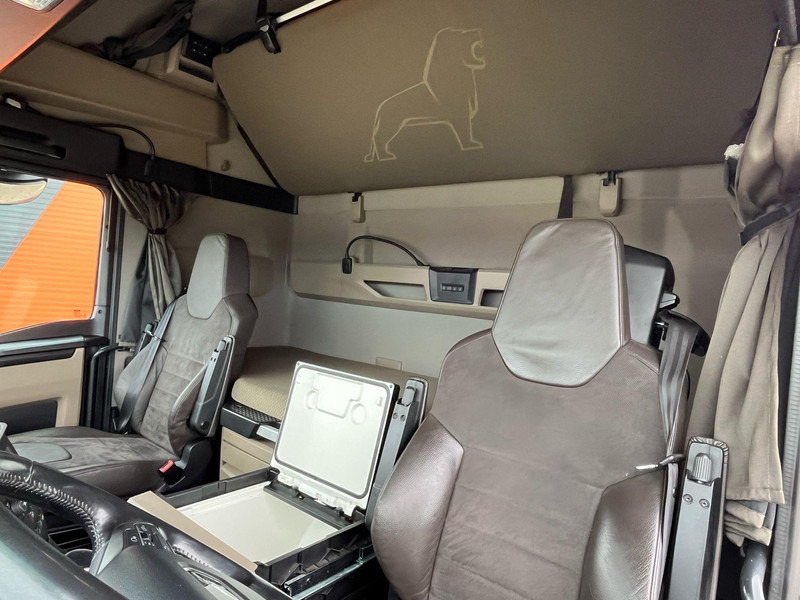 MAN TGX 28.510 6x2 TWIN BED GX CAB / INTARDER / DOUBLE BOGIE – Leasing MAN TGX 28.510 6x2 TWIN BED GX CAB / INTARDER / DOUBLE BOGIE: das Bild 19 MAN TGX 28.510 6x2 TWIN BED GX CAB / INTARDER / DOUBLE BOGIE – Leasing MAN TGX 28.510 6x2 TWIN BED GX CAB / INTARDER / DOUBLE BOGIE: das Bild 19