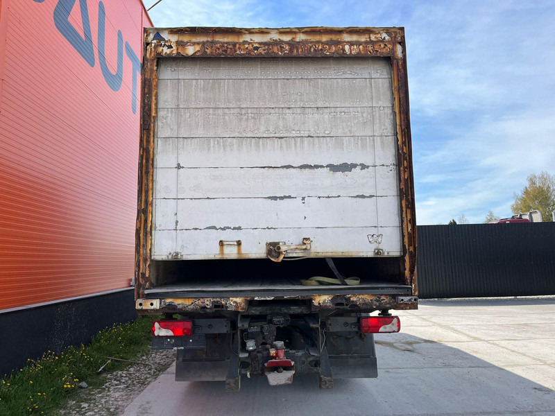 Scania R 480 6x2*4 RETARDER / BOX L=7468 mm - Koffer LKW: das Bild 5 Scania R 480 6x2*4 RETARDER / BOX L=7468 mm - Koffer LKW: das Bild 5