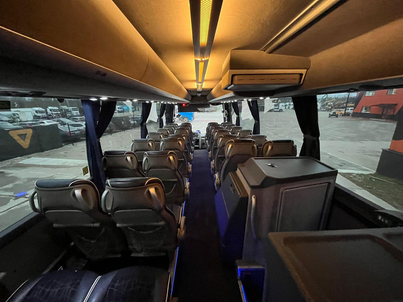 Reisebus Volvo B11R 9900 6x2*4 58 SEATS / AC / AUXILIARY HEATING / WC: das Bild 19 Reisebus Volvo B11R 9900 6x2*4 58 SEATS / AC / AUXILIARY HEATING / WC: das Bild 19