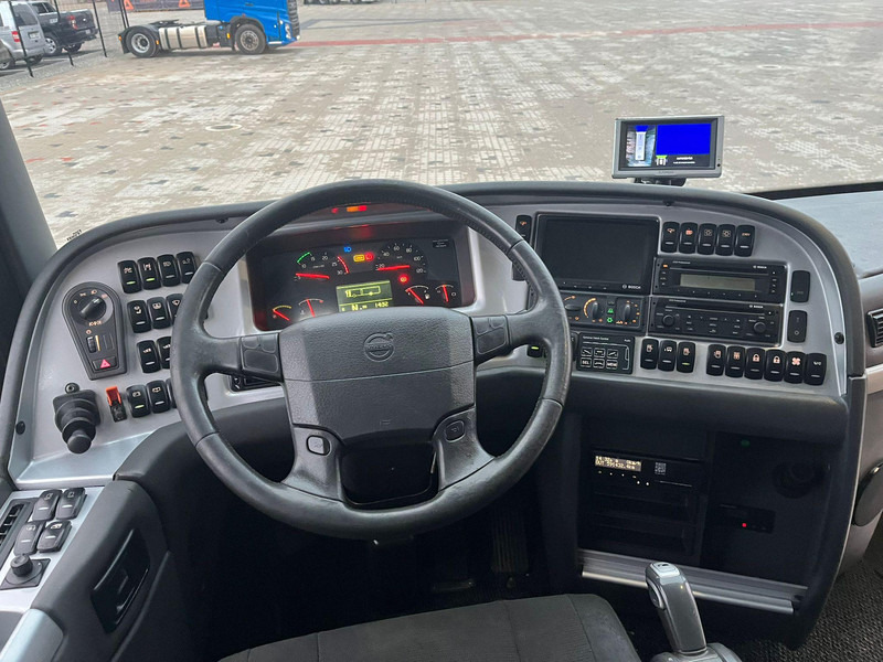 Reisebus Volvo B11R 9900 6x2*4 58 SEATS / AC / AUXILIARY HEATING / WC: das Bild 11 Reisebus Volvo B11R 9900 6x2*4 58 SEATS / AC / AUXILIARY HEATING / WC: das Bild 11