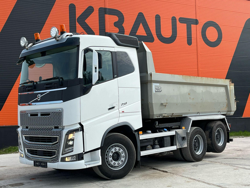 Volvo FH 16 750 6x4 RETARDER / TANDEM AXLE LIFT / BIG AXLES / BOX L=4701 mm - Kipper: das Bild 1 Volvo FH 16 750 6x4 RETARDER / TANDEM AXLE LIFT / BIG AXLES / BOX L=4701 mm - Kipper: das Bild 1