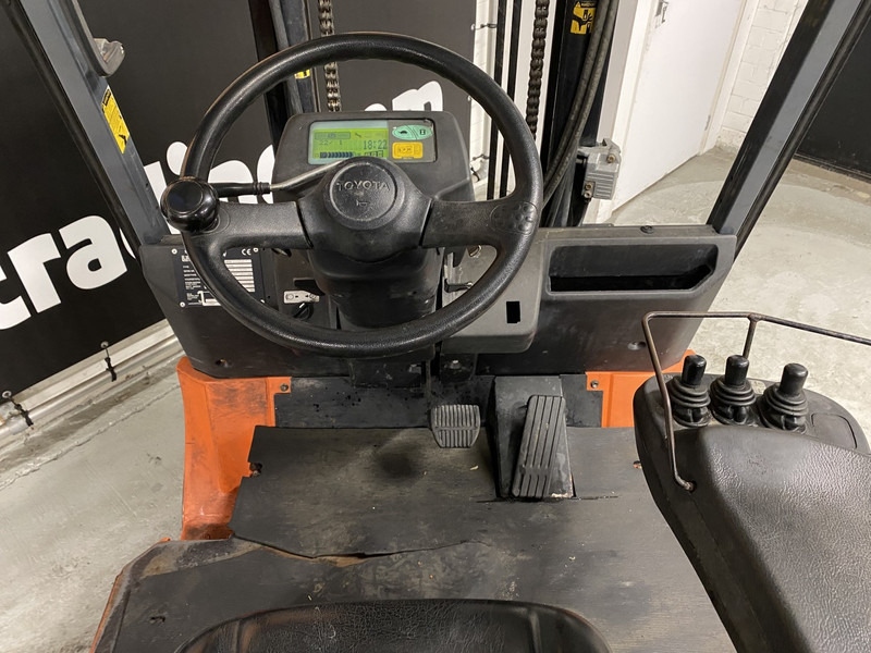 Toyota 7FBMF25 - Elektrostapler: das Bild 5 Toyota 7FBMF25 - Elektrostapler: das Bild 5