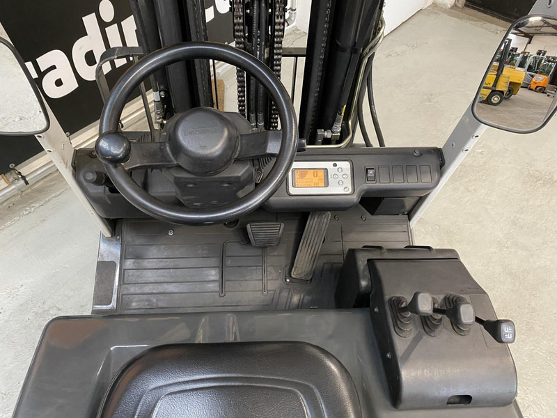 UniCarriers 1Q1L25Q - Elektrostapler: das Bild 5 UniCarriers 1Q1L25Q - Elektrostapler: das Bild 5