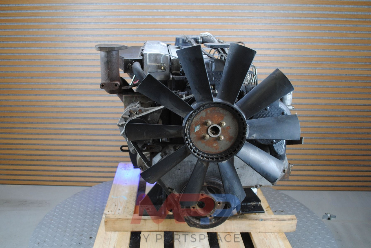 Perkins Perkins 1004 turbo AA-AB 1004.4 - Motor: das Bild 5 Perkins Perkins 1004 turbo AA-AB 1004.4 - Motor: das Bild 5