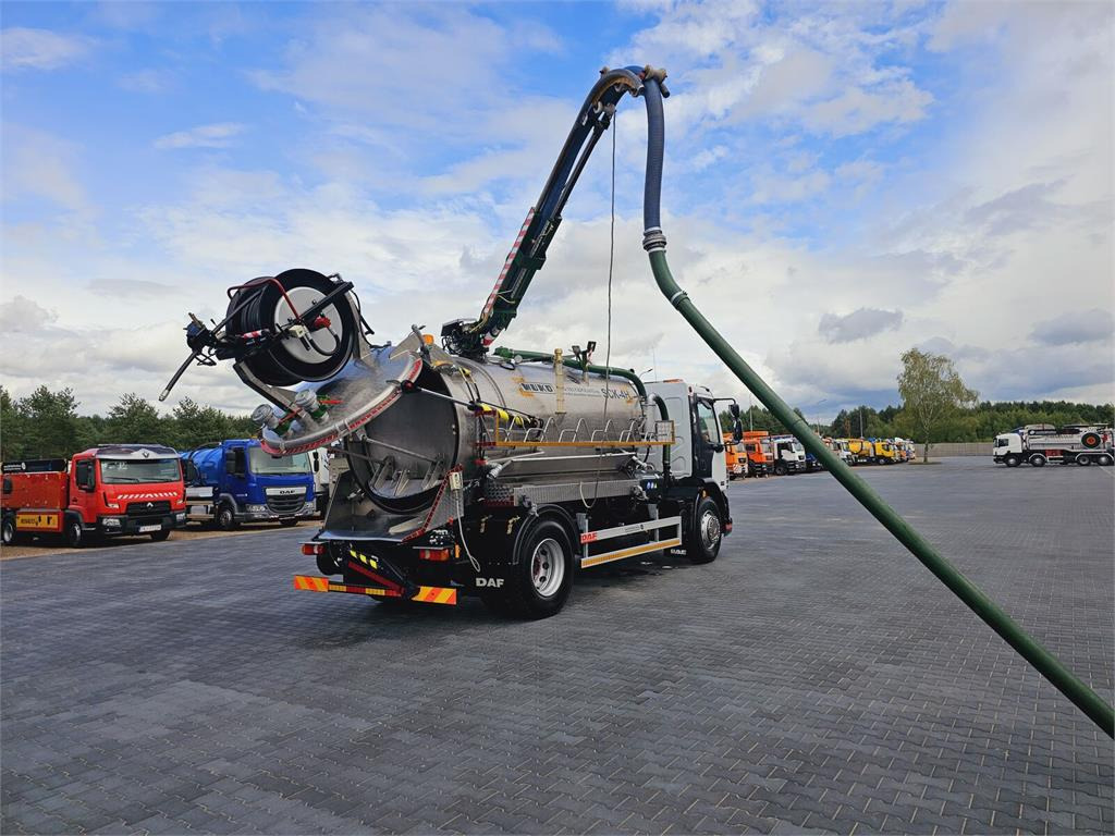 DAF WUKO SCK-4HW for collecting waste liquid separator - Kommunal-/ Sonderfahrzeug: das Bild 1 DAF WUKO SCK-4HW for collecting waste liquid separator - Kommunal-/ Sonderfahrzeug: das Bild 1