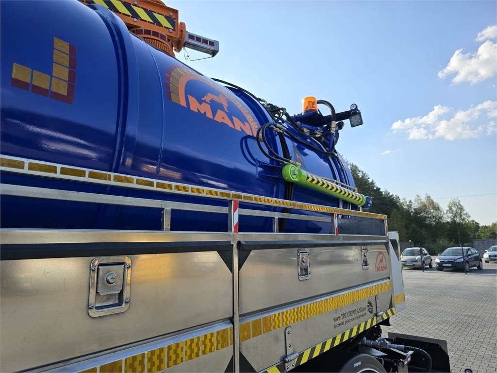 Kommunal-/ Sonderfahrzeug MAN TGM 4x4 GAMON PW8 for collecting liquid waste sepa: das Bild 15