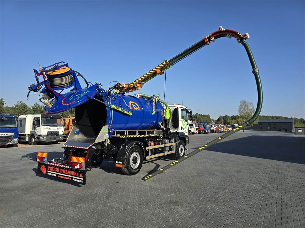Kommunal-/ Sonderfahrzeug MAN TGM 4x4 GAMON PW8 for collecting liquid waste sepa: das Bild 35